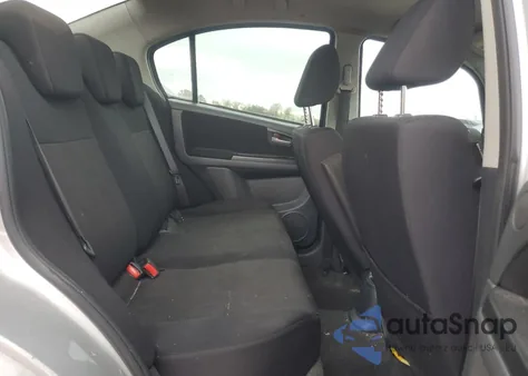 2010 Suzuki Sx4 Le z USA, uszkodzony, nr VIN JS2YC5A28A6302731